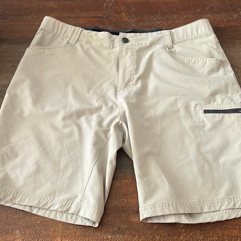 Zeroxposure men’s shorts, Travel Series size 36